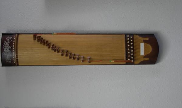 Guzheng ( Joe Mabel / Wikipedia )