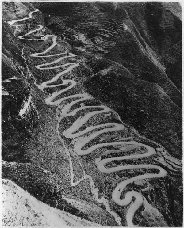 La route de Ledo (ou route Stilwell) qui relie Ledo en Inde à Kunming en Chine. (Image : Wikimedia / National Archives and Records Administration / Domaine public)