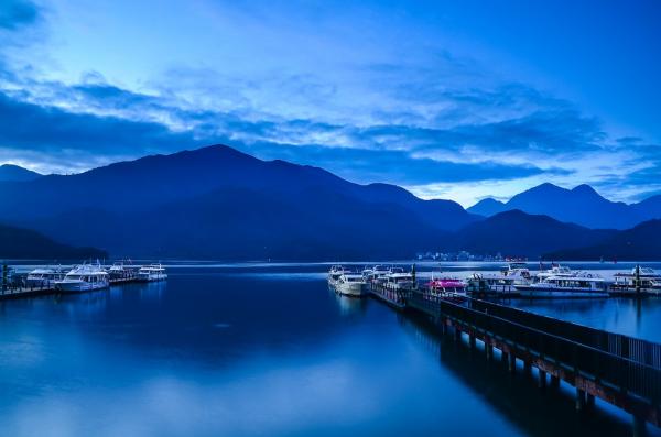 Sous l’image: Les Aborigènes Thao de Taïwan raconte une passionnante histoire autour de l’origine du nom du Sun Moon Lake (littéralement: le lac du soleil et de la lune). (Image: tingyaoh / Pixabay )