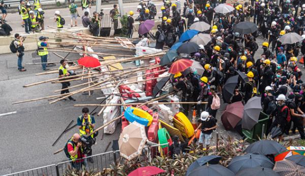 Les Hongkongais ont le soutien de la Chine continentale malgré la censure