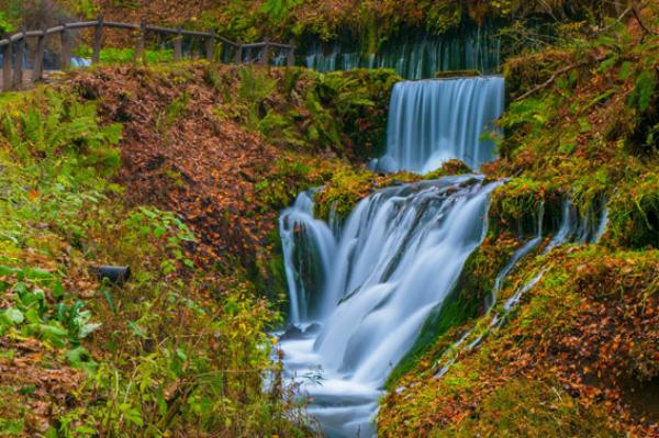 Selon le taoïsme, les roches et l'eau sont considérées comme opposés, les roches étant yang et l’'eau étant yin.(Image:tamura_ang/Pixabay)