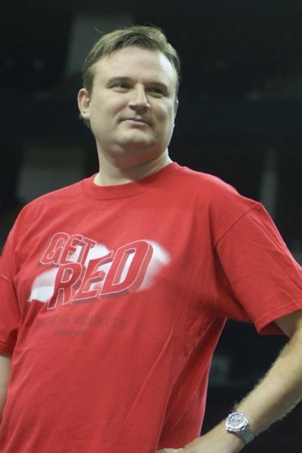  Daryl Morey a publié un tweet maintenant supprimé : « Fight for Freedom. Soutenez Hong-Kong », affirmant clairement son soutien aux manifestants de Hong-Kong. (Photo: Morbidthoughts [CC BY-SA 3.0])