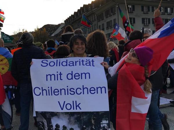 Manifestation de soutien au peuple chilien à Genève, Suisse, le 2 novembre. (Photo: Ariel Sanzana)