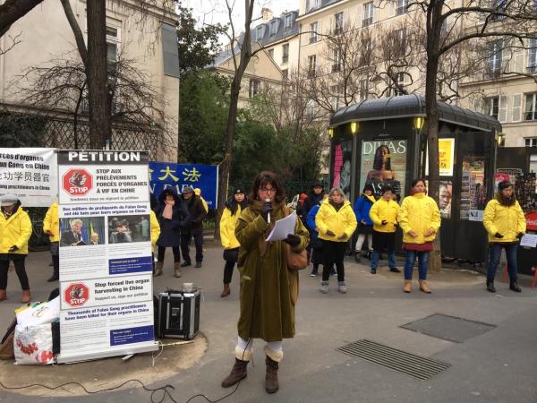 «il faudrait sensibiliser, par différents moyens, les patients qui sont en attente de greffe, de reins ou d'autres organes»