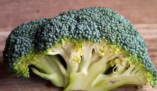 Le brocoli : excellente source de nutriments et de minéraux. (Image : pixabay / CC0 1.0)