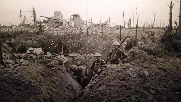 «La Guerre des tranchées, une spécificité de la Grande Guerre». (Image : Bruce Mewett / Pixabay)