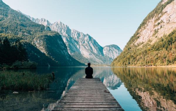 L’immobilité aide à garder un esprit clair. (Image : Simon Migaj / Pexels)