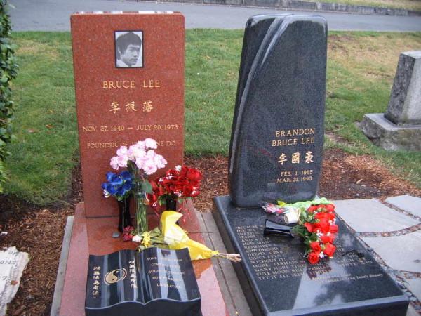 Bruce Lee est enterré à côté de son fils Brandon au Lake View Cemetery à Seattle, Washington. (Image : wikimedia / CC0 1.0)