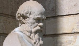 Socrate remettait tout en question et enseignait aux autres à faire de même. (Image : Greg O’Beirne / wikimedia / CC BY-SA 3.0)