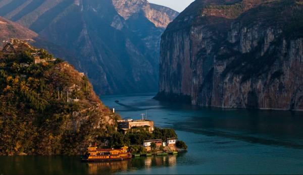 La gorge de Qutang est l’une des trois gorges que traverse le Yangtsé. (Image : Tan Wei Liang Byorn / wikimedia / CC BY 3.0)