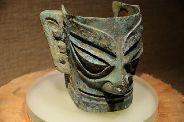 Sculture de site de Sanxingdui. (Image : Mengti / flickr)