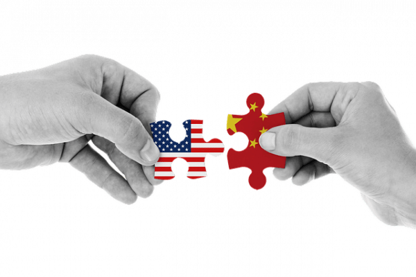 Face aux Etats-Unis, seule la Chine apparaît comme un pouvoir concurrent. C’est donc la raison pour laquelle ces deux pays affichent leurs ambitions respectives sur l’ensemble des dossiers internationaux. (Image : Henrikas Mackevicius / Pixabay)