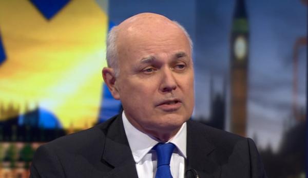 Le cofondateur de l’Alliance interparlementaire sur la Chine, Sir Iain Duncan Smith, a demandé au Comité international olympique de reconsidérer sa décision d’accueillir les Jeux olympiques d’hiver de 2022 à Pékin. (Image : Capture d’écran /  YouTube)