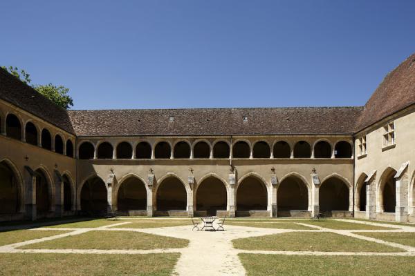 Monastère royal de Brou, deuxième cloître vu depuis l’est. (Image : © Franck Paubel - CMN.jpg – Photo de presse)