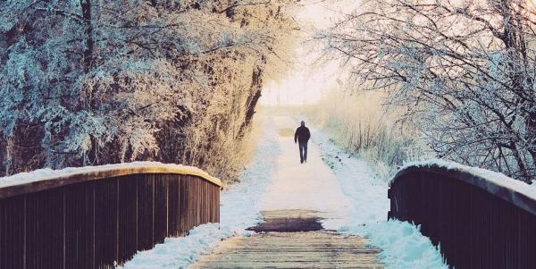 Alors que l’hiver s’approche, certains experts craignent que les températures plus froides ne déclenchent une augmentation des cas de Covid-19. (Image : pixabay / CC0 1.0)
