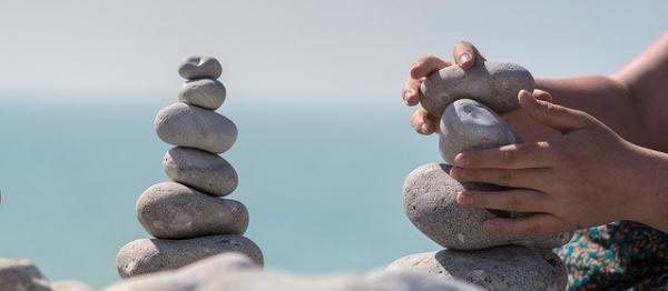 Garder son calme : Pour éviter le blocage ou l’épuisement du Qi, il faut garder l’esprit calme et se concentrer sur des activités paisibles et agréables. (Image : Samuel F. Johanns / Pixabay)