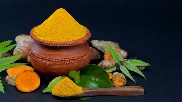 Le curcuma peut être inclus dans le cadre d’un régime anti-inflammatoire pour soulager les problèmes articulaires. (Image : Nirmal Sarkar / Pixabay)