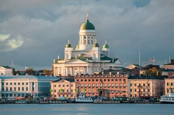 Helsinki est l'une des cinq villes de Finlande envisageant un confinement strict en raison de l'augmentation récente des cas de COVID-19. En Finlande, les mesures de restrictions obligent certaines entreprises à faire preuve de créativité pour éviter la fermeture. (Image : Tapio Haaja / Pixabay)