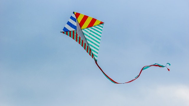 Les premiers cerfs-volants sont apparus en Chine au IVe siècle av. J.-C.