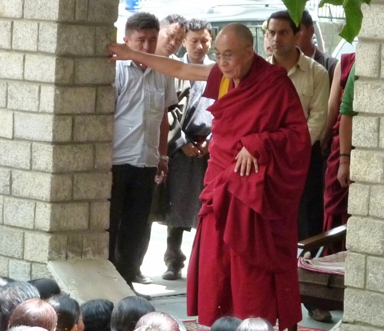 Antony Blinken rencontre un représentant du Dalaï Lama et souligne l’importance des relations entre les États-Unis et l’Inde