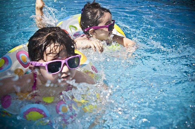 Prévention de la myopie chez les enfants : moins d’écran, plus de soleil