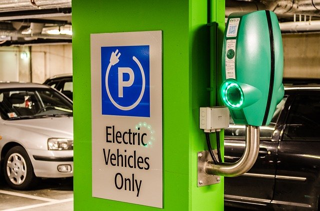 La voiture électrique : pour ou contre