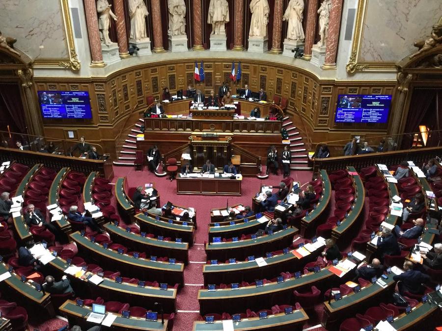 Le Sénat met en garde contre les risques liés aux tentatives d’influence venant de pays étrangers, dont la Chine