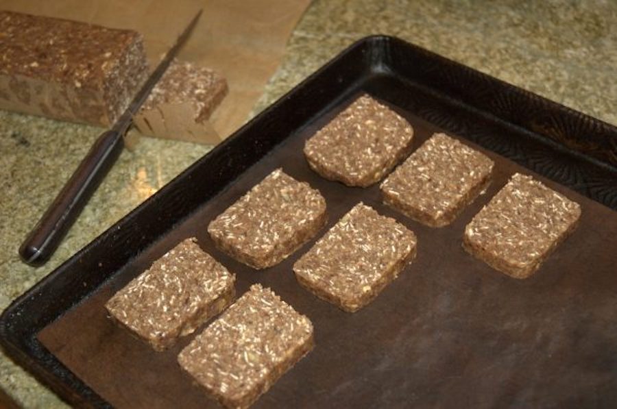 Biscuits aux noix : une recette originale pour une friandise à faible teneur en glucides et en sucres, pleine de saveur