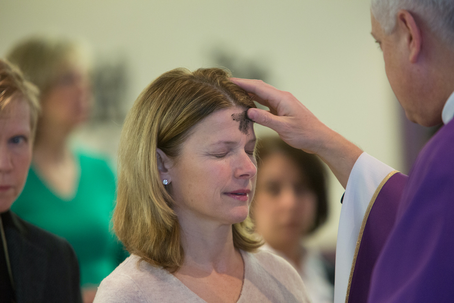 Comprendre le symbolisme spirituel du Carême, temps de préparation à la fête de Pâques