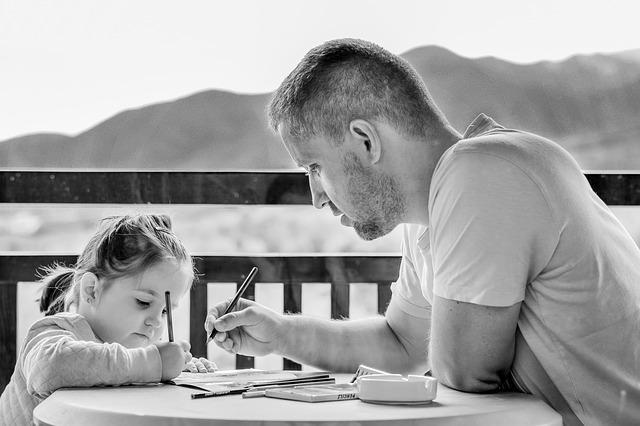 Passer plus de temps en compagnie du père permettrait aux enfants de mieux réussir à l’école 