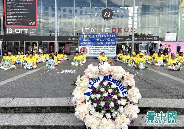 Pour lutter contre la persécution des pratiquants de Falun Gong en Chine, des Français ont signé une pétition