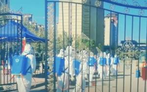 Des Ouïghours du Xinjiang succombent à un empoisonnement provoqué par un désinfectant Covid