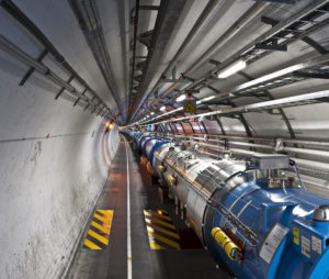 La crise énergétique entraîne l’arrêt prématuré du Grand collisionneur de hadrons (LHC)