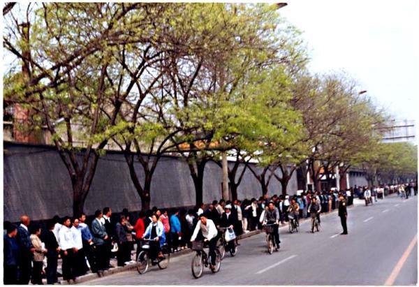Un chercheur dévoile comment Jiang Zemin a contraint Hu Jintao à réprimer le Falun Gong