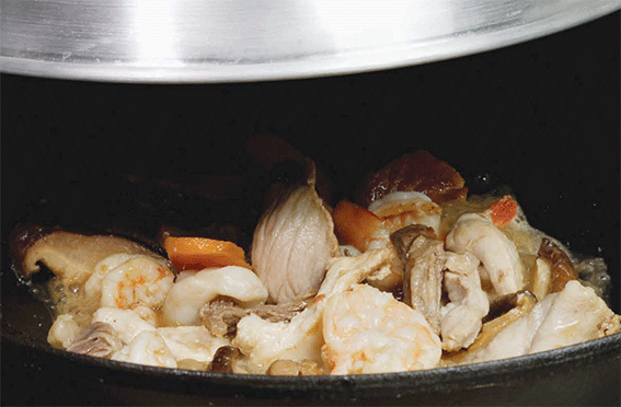 Recette facile : Cassolette de tofu à la viande et aux fruits de mer