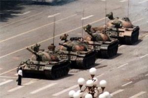 Trente-quatre ans après le massacre de la place Tian’anmen : témoignages de sept familles des victimes
