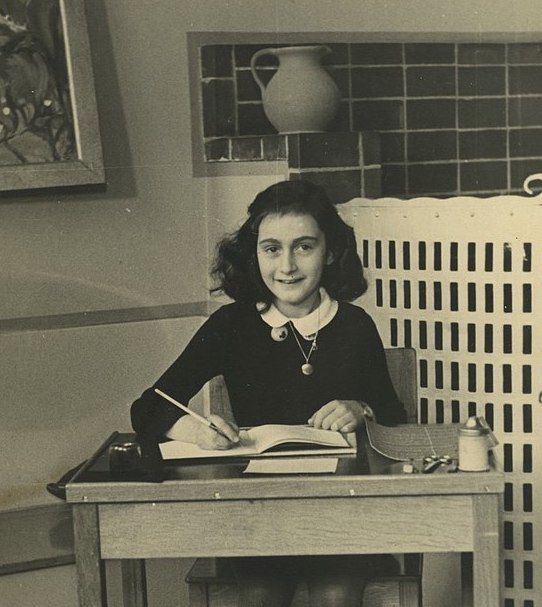 Le Journal d’Anne Frank, un témoignage de résilience et d’espoir