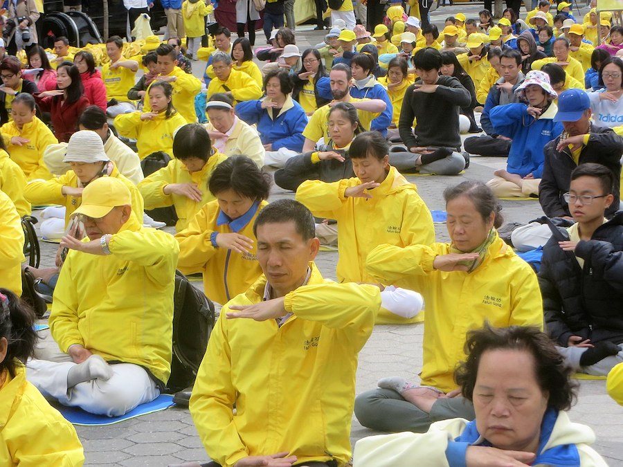 États-Unis : la CECC condamne les 24 ans de persécution du Falun Gong par le PCC et demande la libération des pratiquants détenus