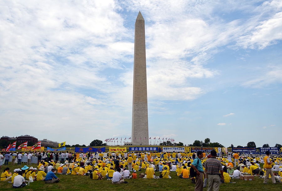 États-Unis : la CECC condamne les 24 ans de persécution du Falun Gong par le PCC et demande la libération des pratiquants détenus