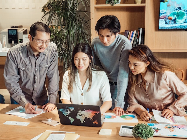 Pourquoi le taux de chômage des jeunes en Chine pourrait être bien plus élevé que les 20 % annoncés