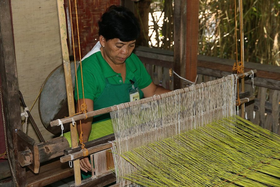 Le processus fascinant à l’origine de la beauté des fibres naturelles : l’abaca