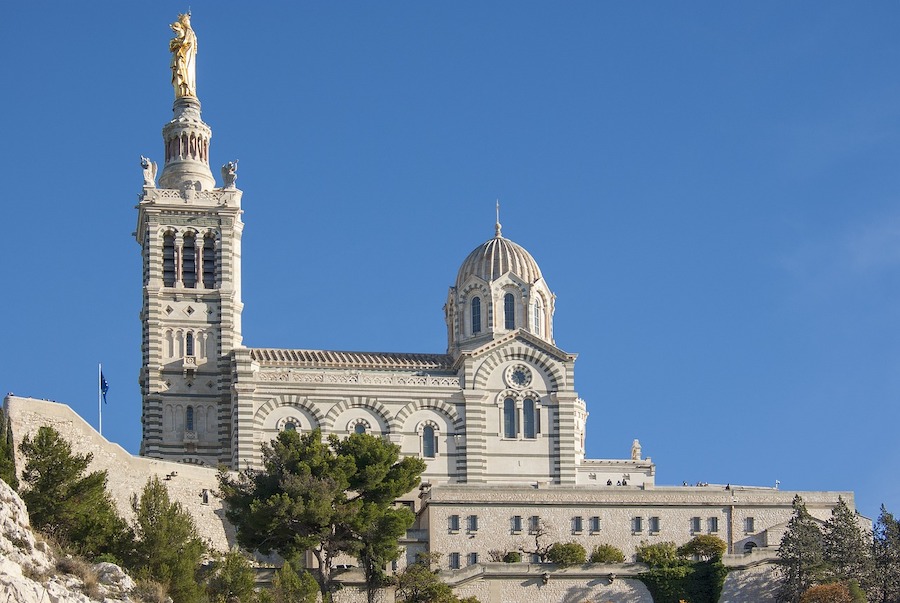 Marseille en effervescence à l’approche de la visite du Pape