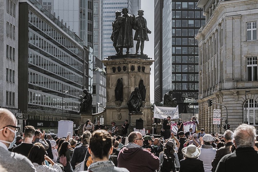 Allemagne : des manifestants appellent à la démission du gouvernement fédéral