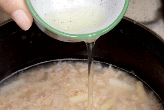 Recette facile : Soupe aux asperges et au crabe