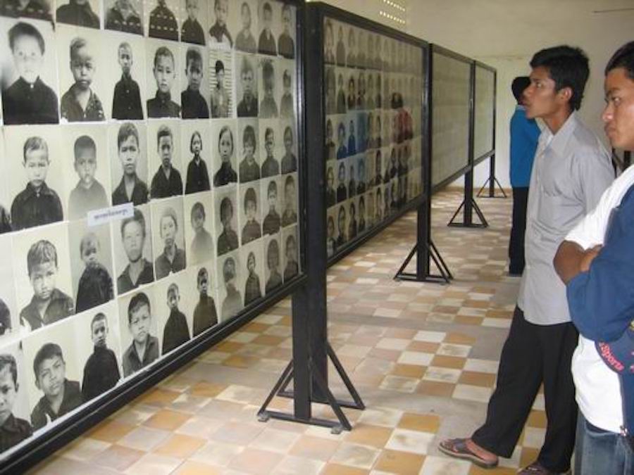 Une famille cambodgienne exposée à la barbarie des Khmers rouges