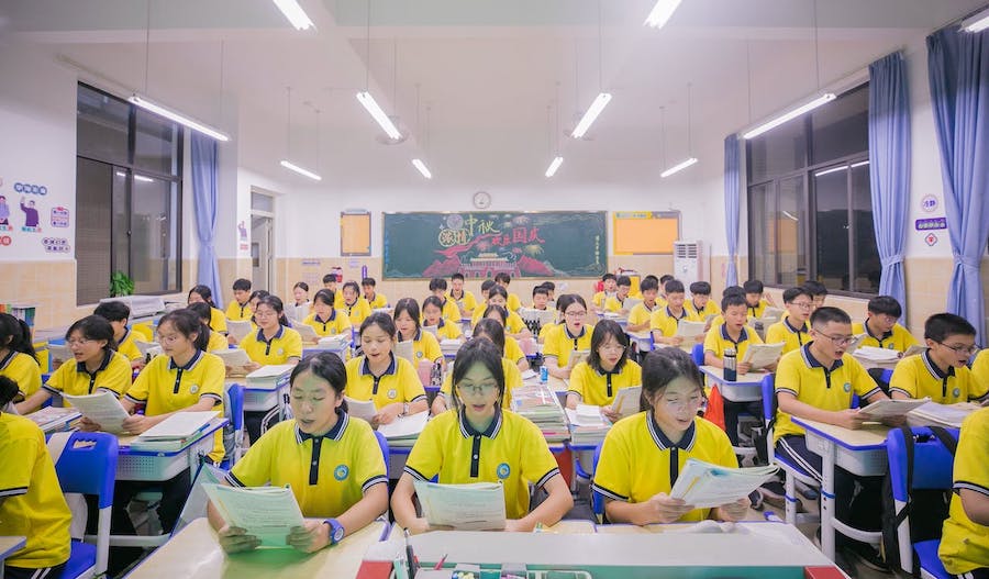 Le Parti communiste chinois lance une loi sur l’éducation patriotique pour les jeunes