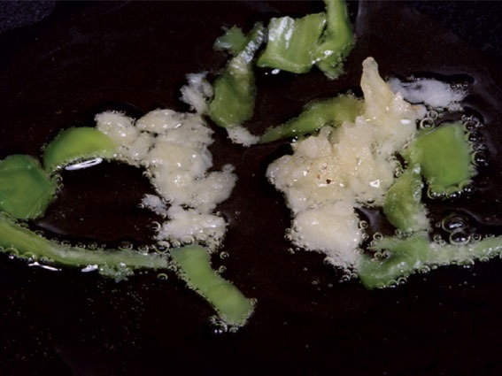 Recette facile : Coquilles Saint Jacques sautées au sel et au poivre
