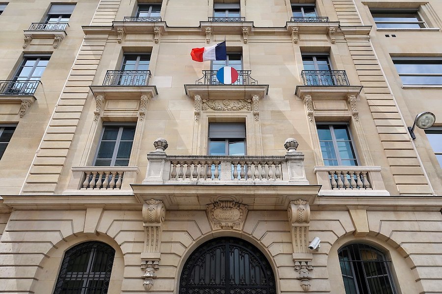 Peut-on comparer l’école de la République au Radeau de la Méduse