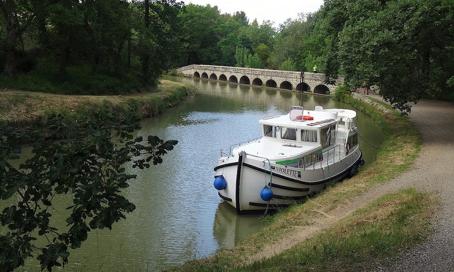 Canal du Midi : une grande aventure riche de prouesses et de coopération humaine 