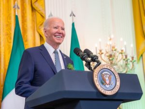Joe Biden annonce une forte hausse des droits de douane sur les importations chinoises